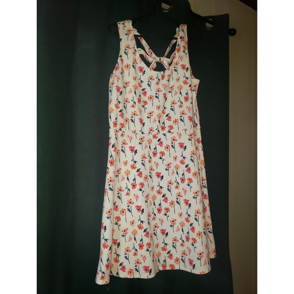 Flower print skater dress - Picture 1 of 3